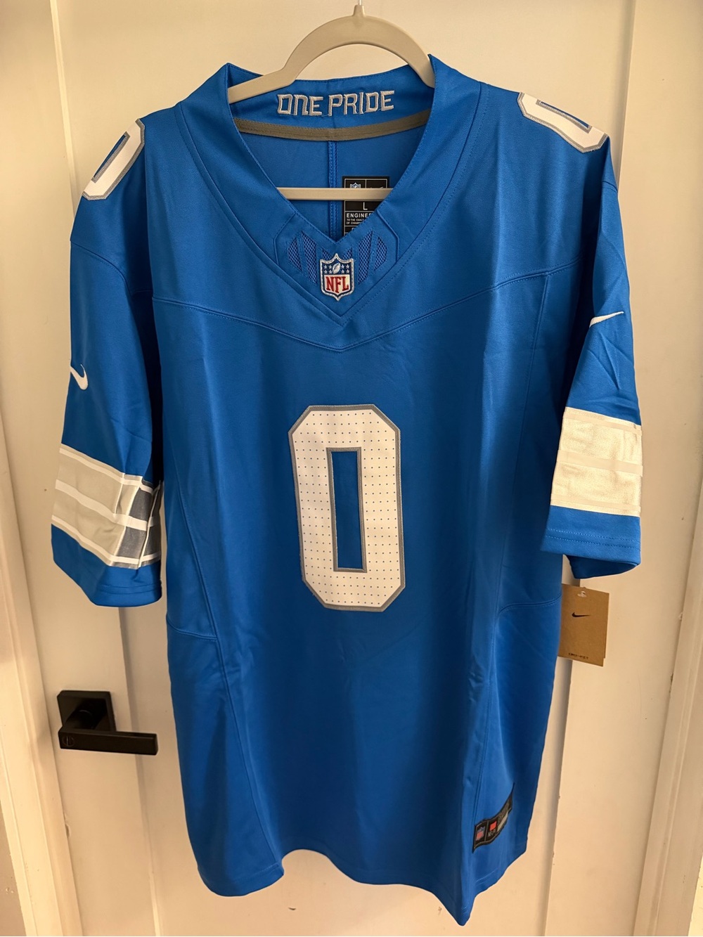 Detroit Lions Football Jersey jahmry Gibbs size Large Men’s